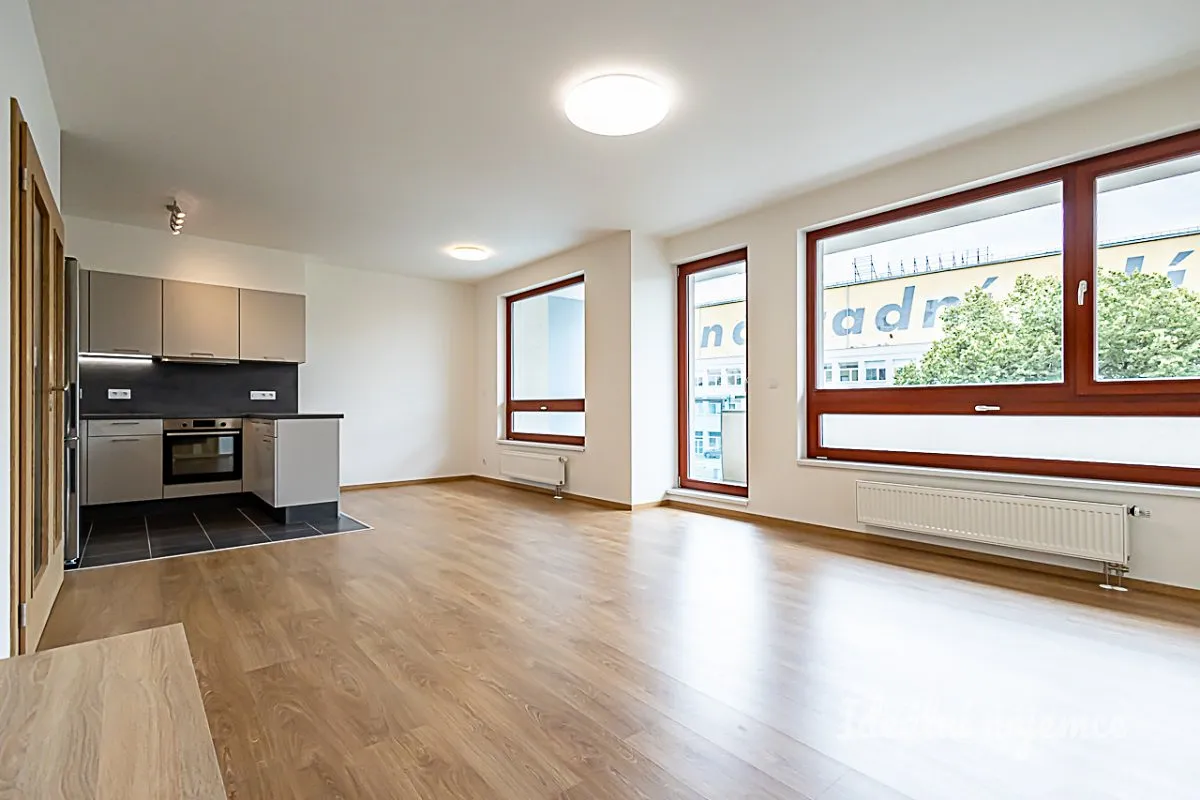 Pronájem bytu 3+kk 82 m²